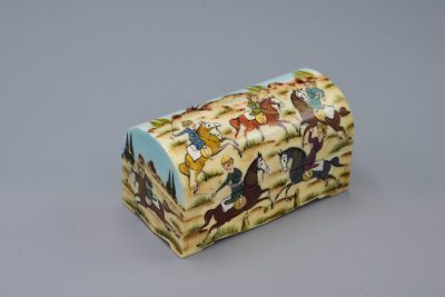 Camel bone jewelry box with Rider and Hunting design – Code 1010041